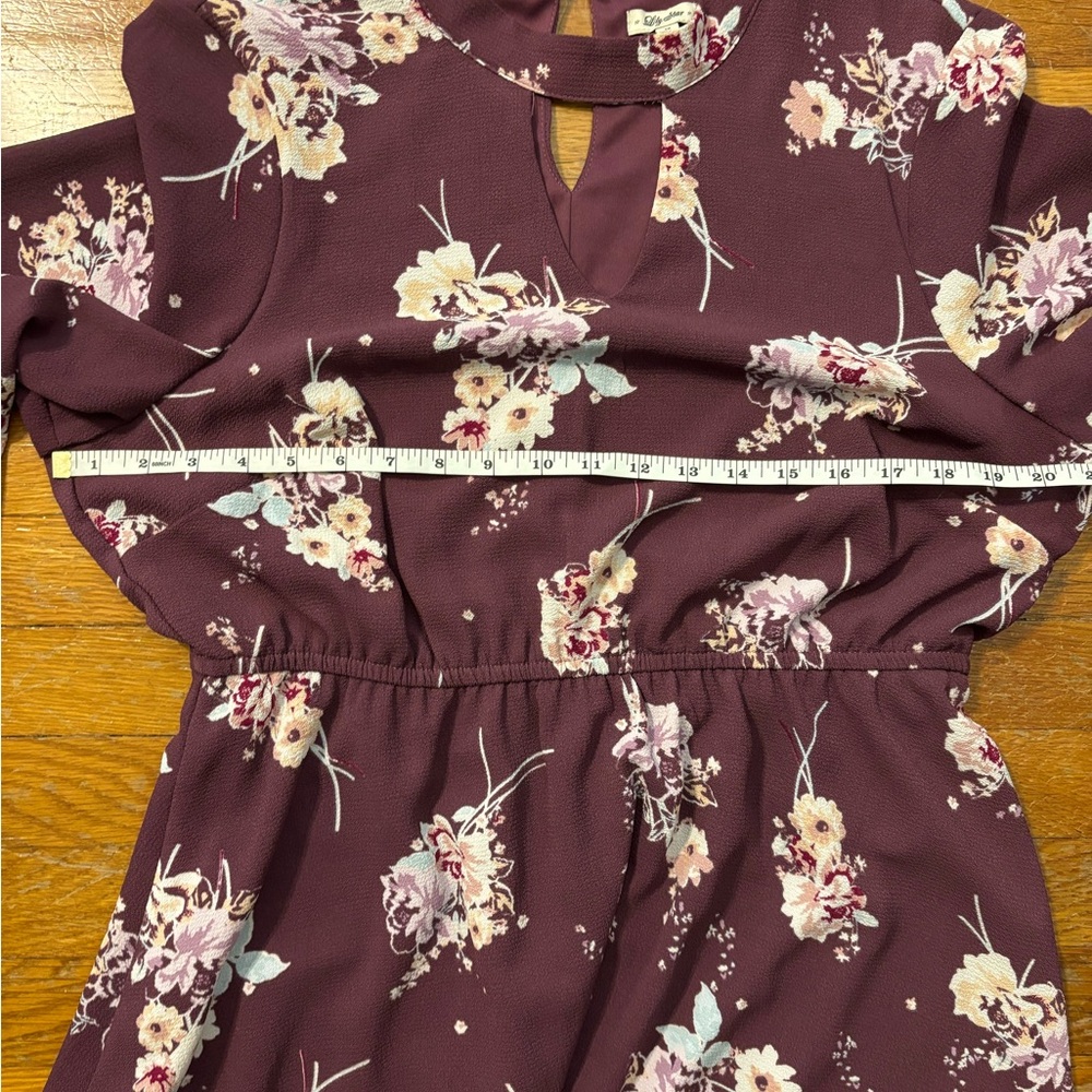 Burgundy Floral Skater Dress Bell Sleeves Keyhole Neck Plus Size 1X - Picture 12 of 13